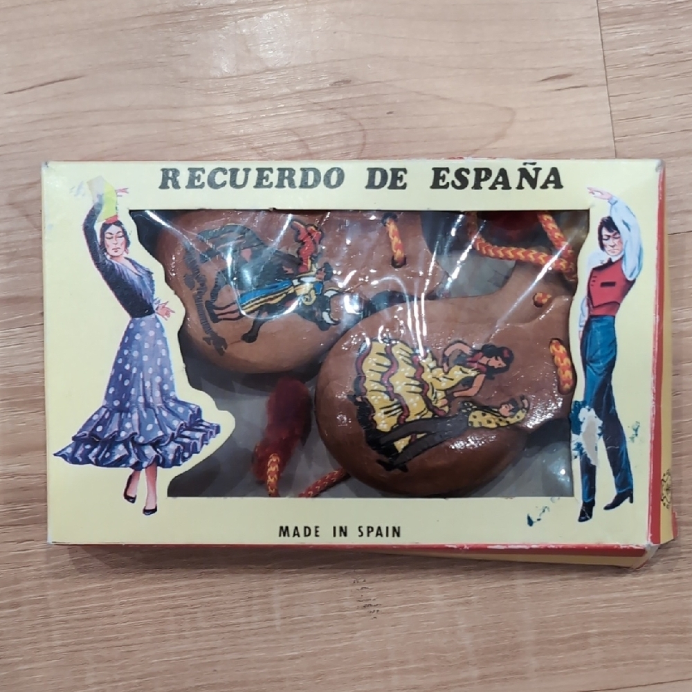 Vintage Spanish Souvenir Castanets with Dancers Original Box Included